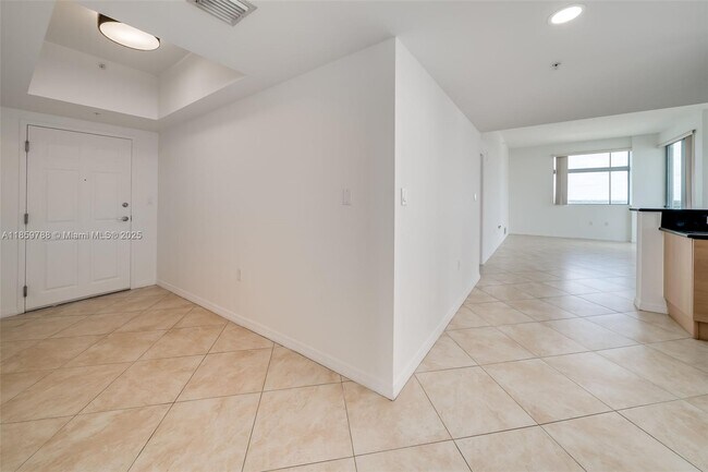 Building Photo - 140 S Dixie Hwy