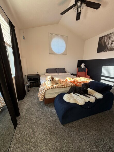 Building Photo - 70 N Main St