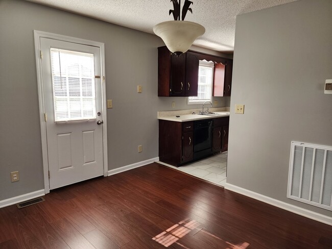 Building Photo - 3264 N Senseney Cir