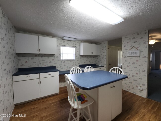 Building Photo - 508 Ocean Spray Dr