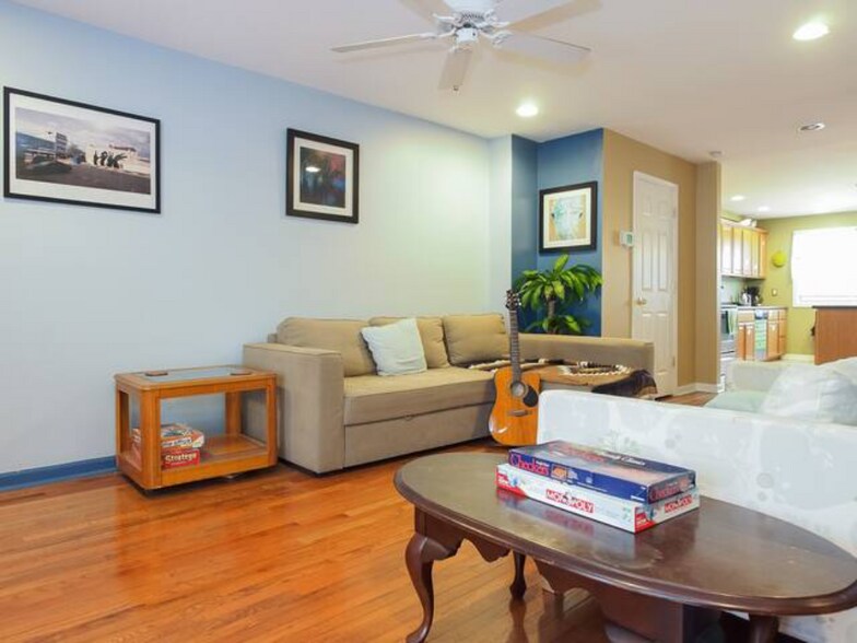 Open Layout (this is the previous paint. Replaced by modern grey) - 3732 Falls Rd