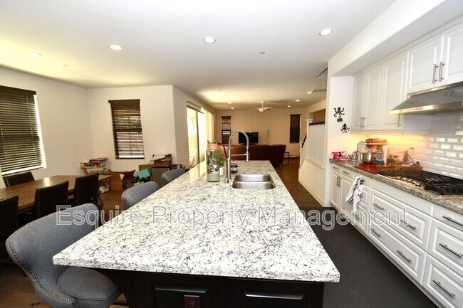 Building Photo - 505 Elm Cottage Ct