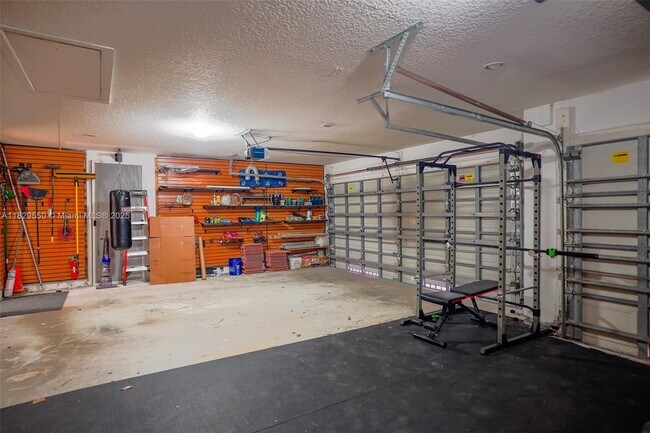 Building Photo - 2575 Muirfield Terrace