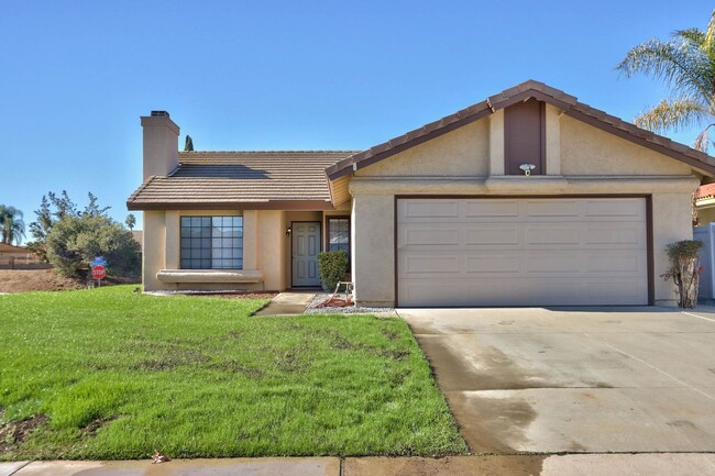 Building Photo - 3 bedroom 2 baths Murrieta