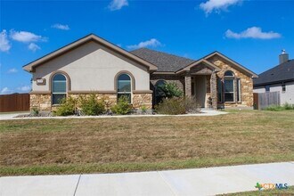 Building Photo - 2509 Meadow Lark Dr