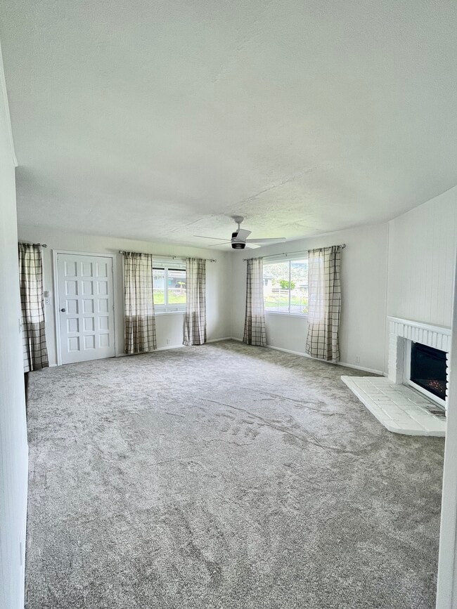 Building Photo - 64-5230 Nani Waimea St