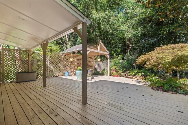 Building Photo - 78 Pheasant Dr SE