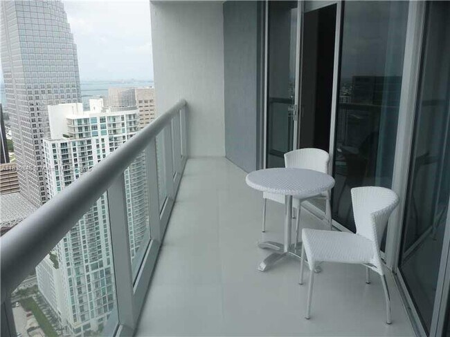 Building Photo - 465 Brickell Ave
