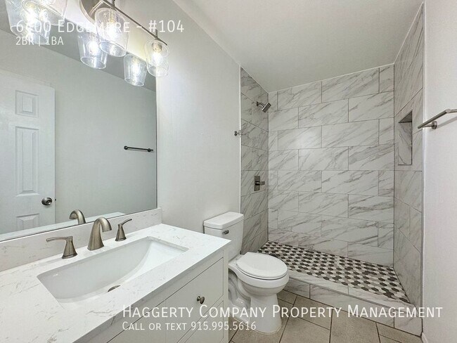 Building Photo - East El Paso Gated Refrig A/C 2bed Townhom...