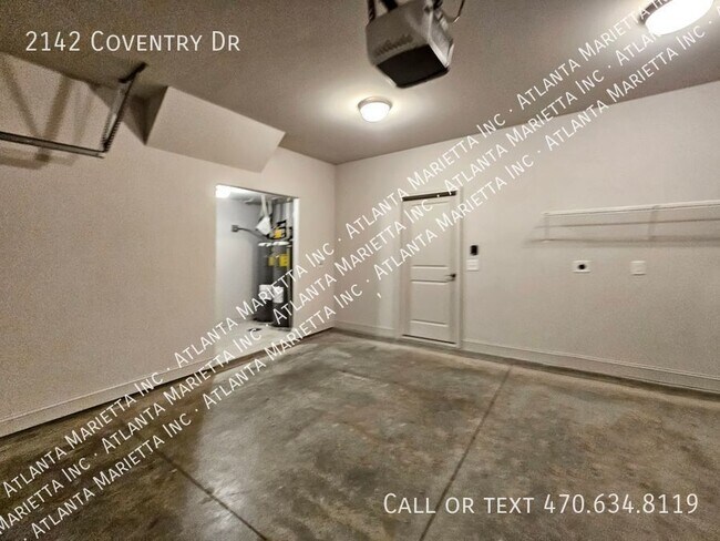 Building Photo - 2142 Coventry Dr