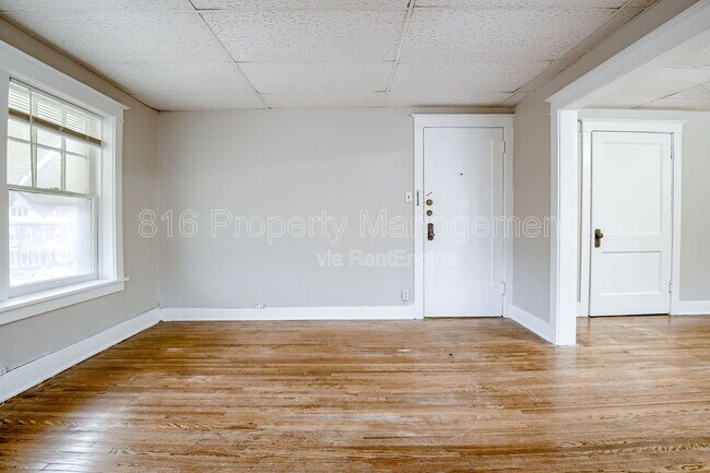 Building Photo - 513 Prospect Ave