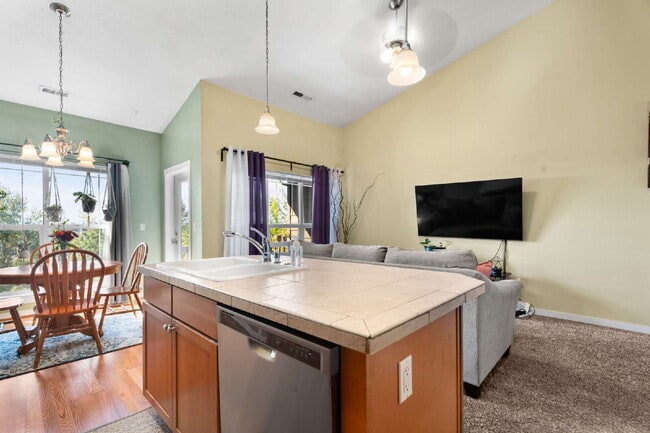 Building Photo - Private sanctuary tucked into the heart of Happy Valley.