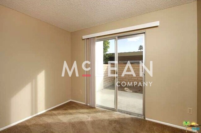 Building Photo - Spacious 4-Bedroom Condo in Indian Canyon Gardens – Palm Springs Living at Its Best!