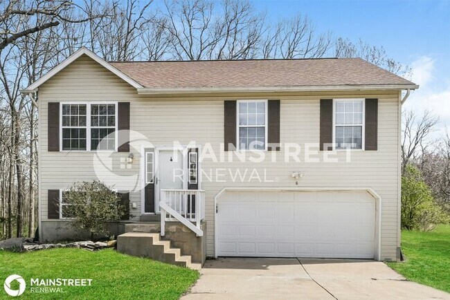 Primary Photo - 8 Shady Village Ct, Lake St. Louis, MO 63367