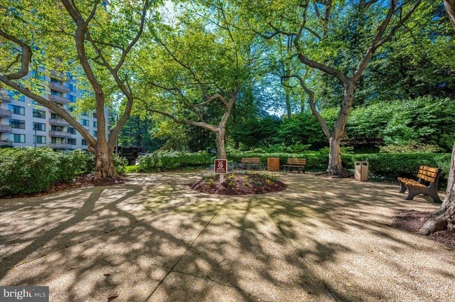 Building Photo - 5225 Pooks Hill Rd