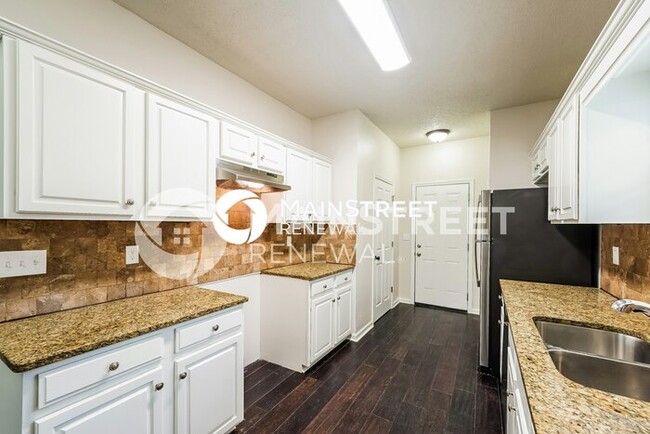 Building Photo - 1144 Amberley Woods Dr