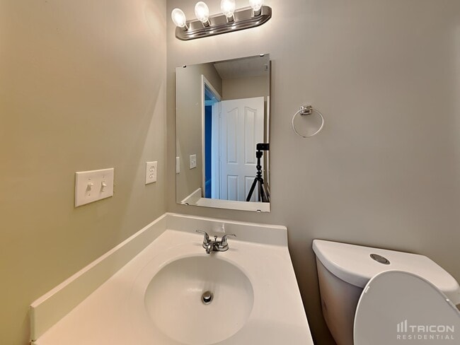 Building Photo - 5118 Quaking Grass Ct