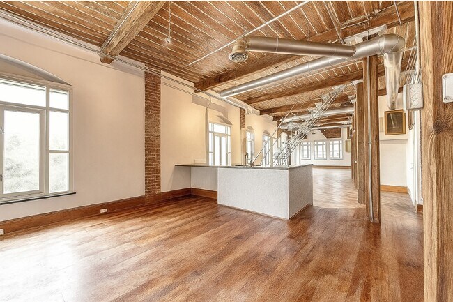 Building Photo - 161 Mangum St SW