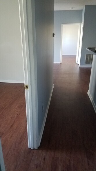 Building Photo - 100 Kensington Blvd