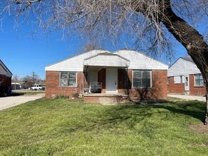 Building Photo - 1015 Arkansas St