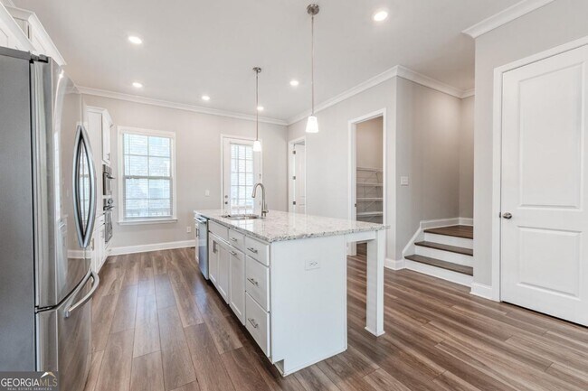 Building Photo - 5051 Pinckney Ln