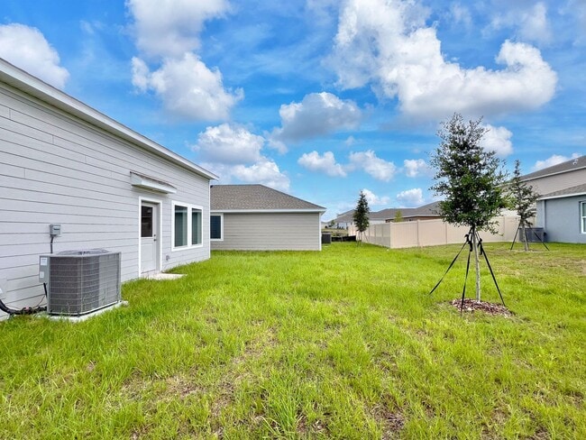 Building Photo - NEW Four-Bedroom Two-Story Home in Eagle Lake *Rent Special*