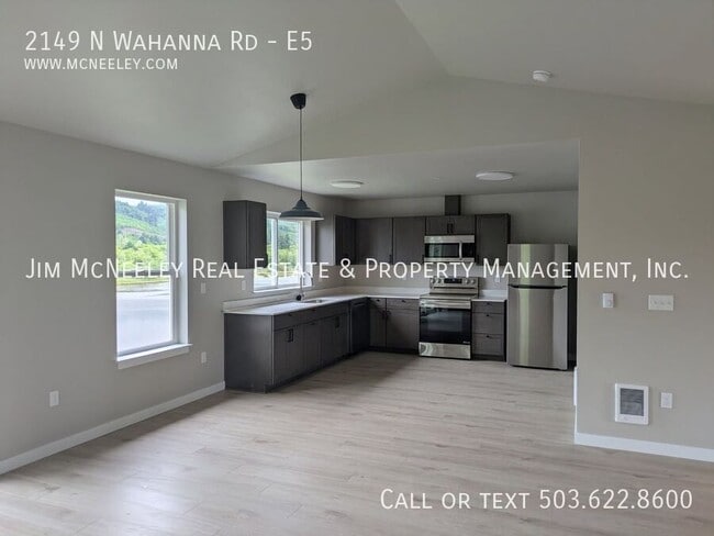 Building Photo - 2149 N Wahanna Rd