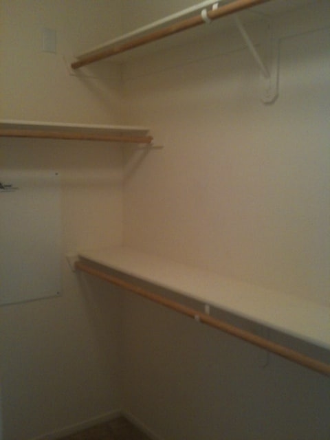 Building Photo - GREAT TOWNHOME LOCATED IN GATED COMMUNITY!!