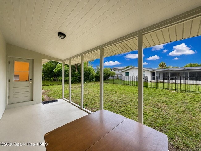 Building Photo - 3080 Royal Oak Dr