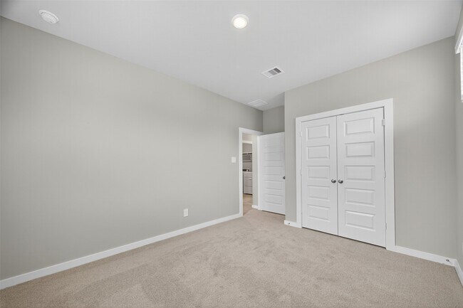Building Photo - 4121 Fig Grv St