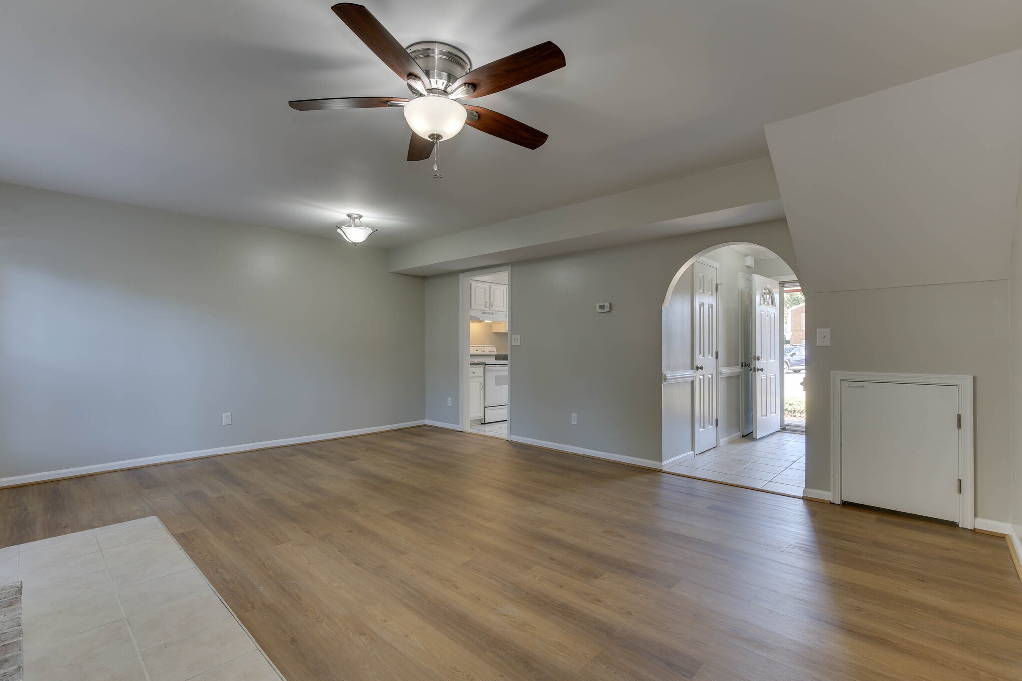 Building Photo - 425 Rennie Ct