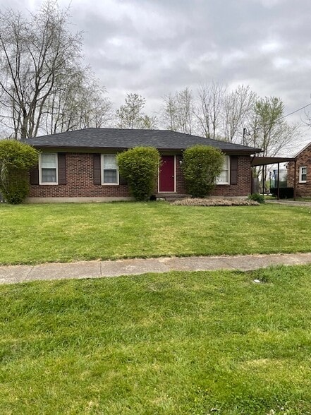 Primary Photo - 9103 Cedarwood Dr