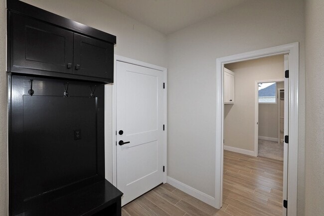 Building Photo - 3251 Tulsa Dr