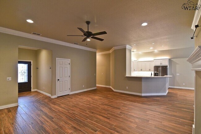 Building Photo - 5022 Cy Young Dr