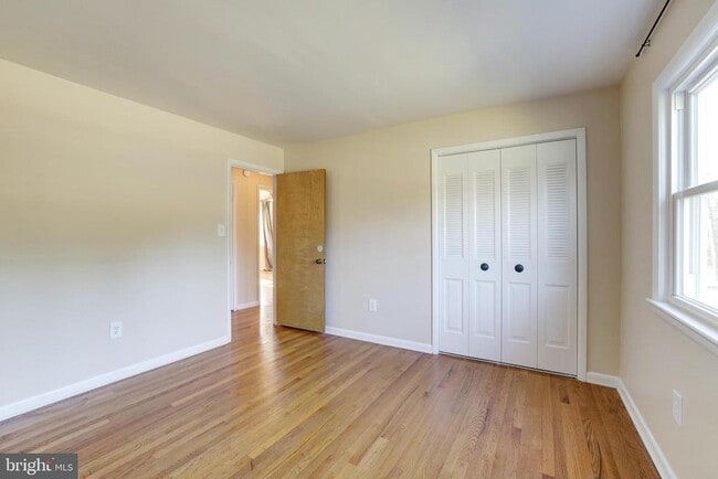 Building Photo - 1013 Westbriar Dr NE