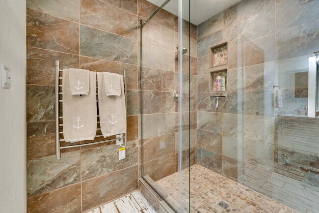 Building Photo - 15237 Isabella Ct