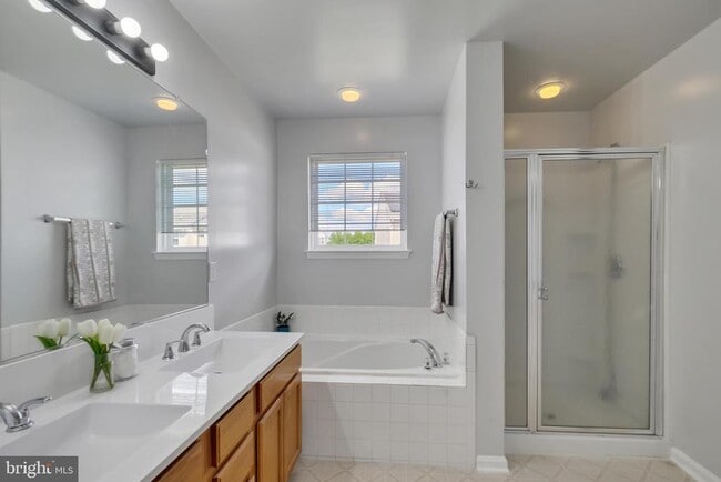 Building Photo - 7008 Wytheville Cir