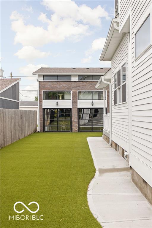 Building Photo - 929 Sanders St