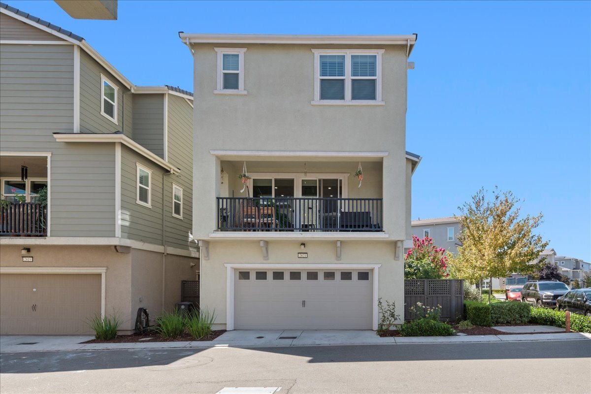 Garage - 2821 Stringham Way