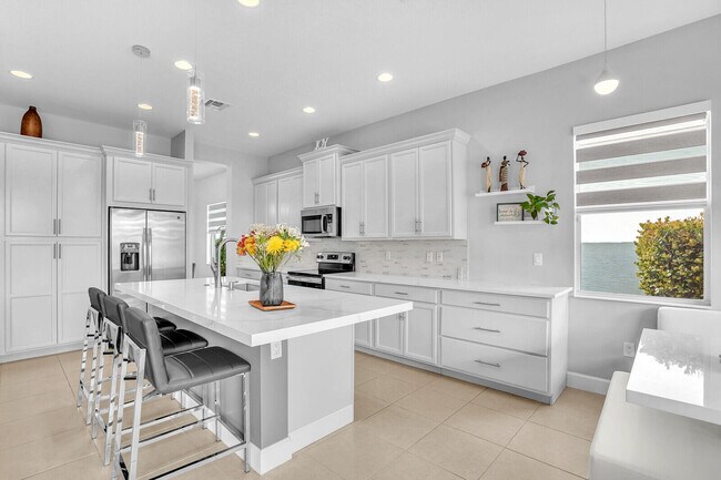 Building Photo - 16074 Whippoorwill Cir