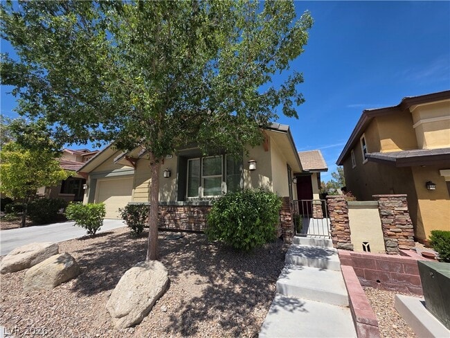 Building Photo - 5564 Bethany Bend Dr