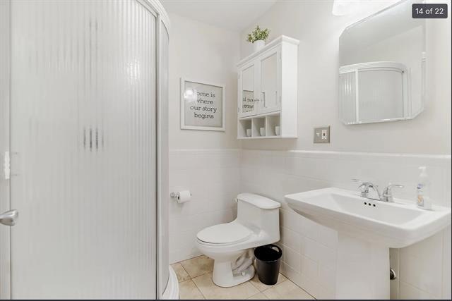 Building Photo - 915 Stewart Dr