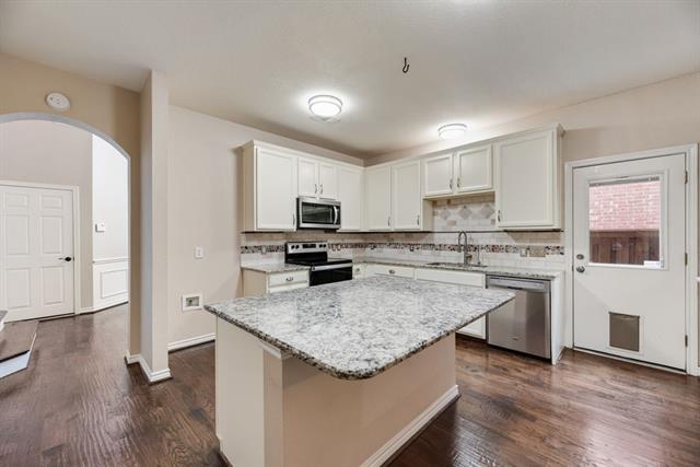 Building Photo - 317 Gershwin Way
