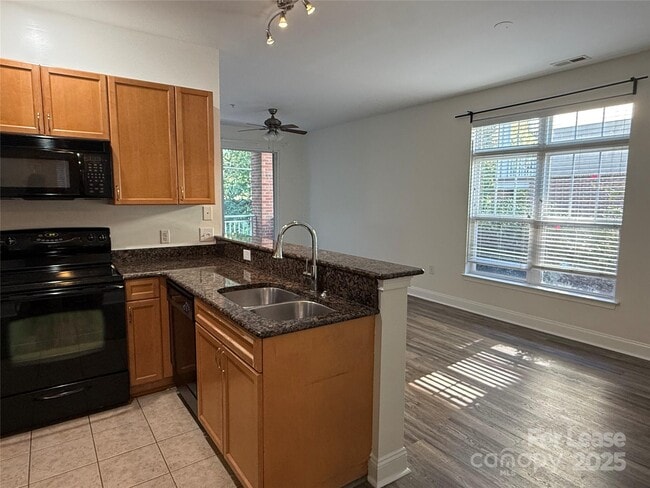 Building Photo - 1310 Kenilworth Ave