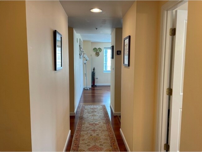 Building Photo - 8-12 Museum Way