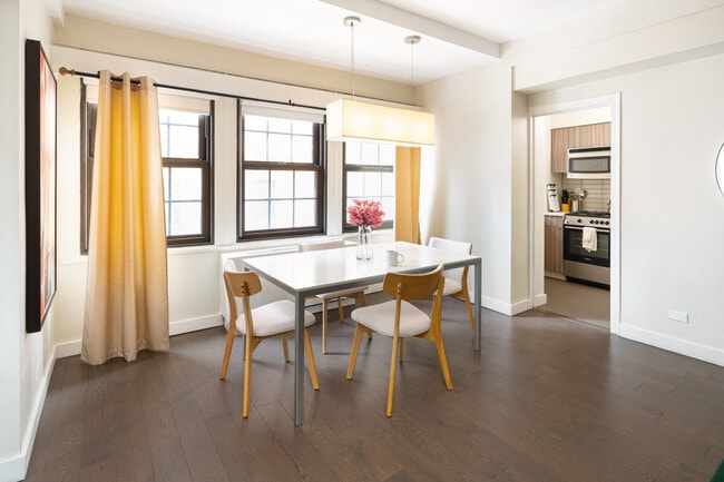 Building Photo - 437 E 49th St