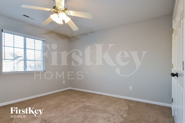 Building Photo - 5004 Emberly Dr