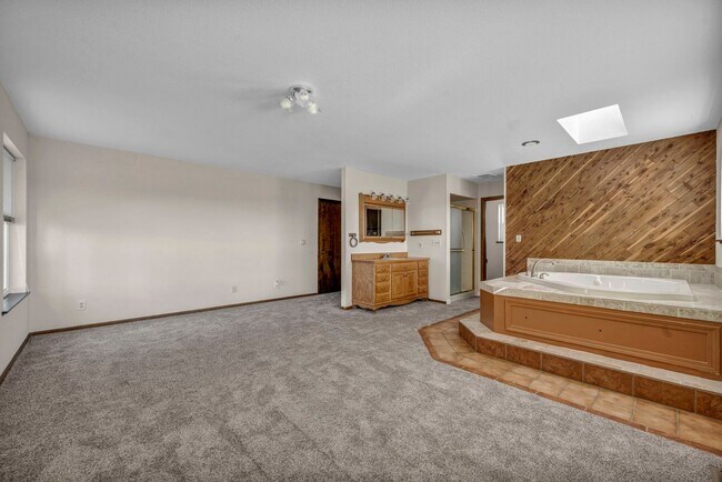 Building Photo - Single Story Home Located on a Ranch