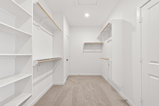 Building Photo - 31838 Blossom Ln