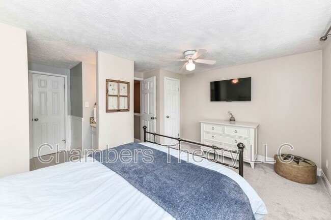 Building Photo - 1661 Fieldthorn Dr